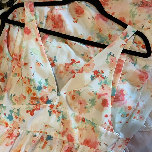 Zara Floral Dress - Picture 1 of 5